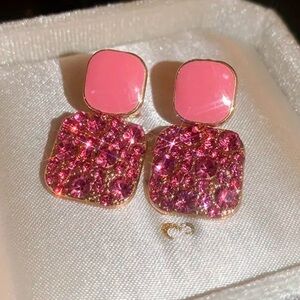 💥2 for $18💥 Gorgeous Sparkling Drop Earrings in Pink or Dark Blue!